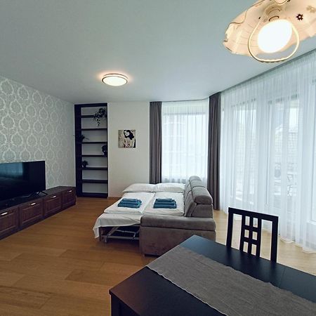 Sag Panorama City Apartment 3 Rooms Free Parking Free Wifi Bratislava Exterior photo